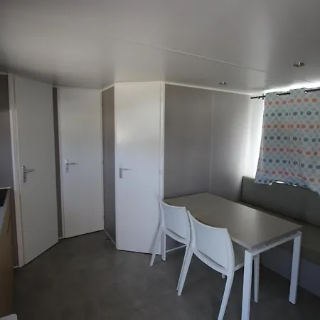 Land's Hause Par La Conciergerie Francaise Emplacement E27 * Pataias
